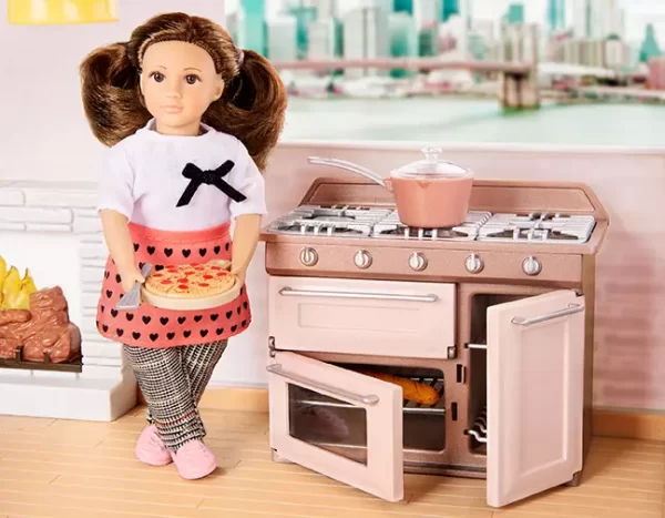 Muñeca Lori Cornelia con accesorios de cocina - Imagen 5
